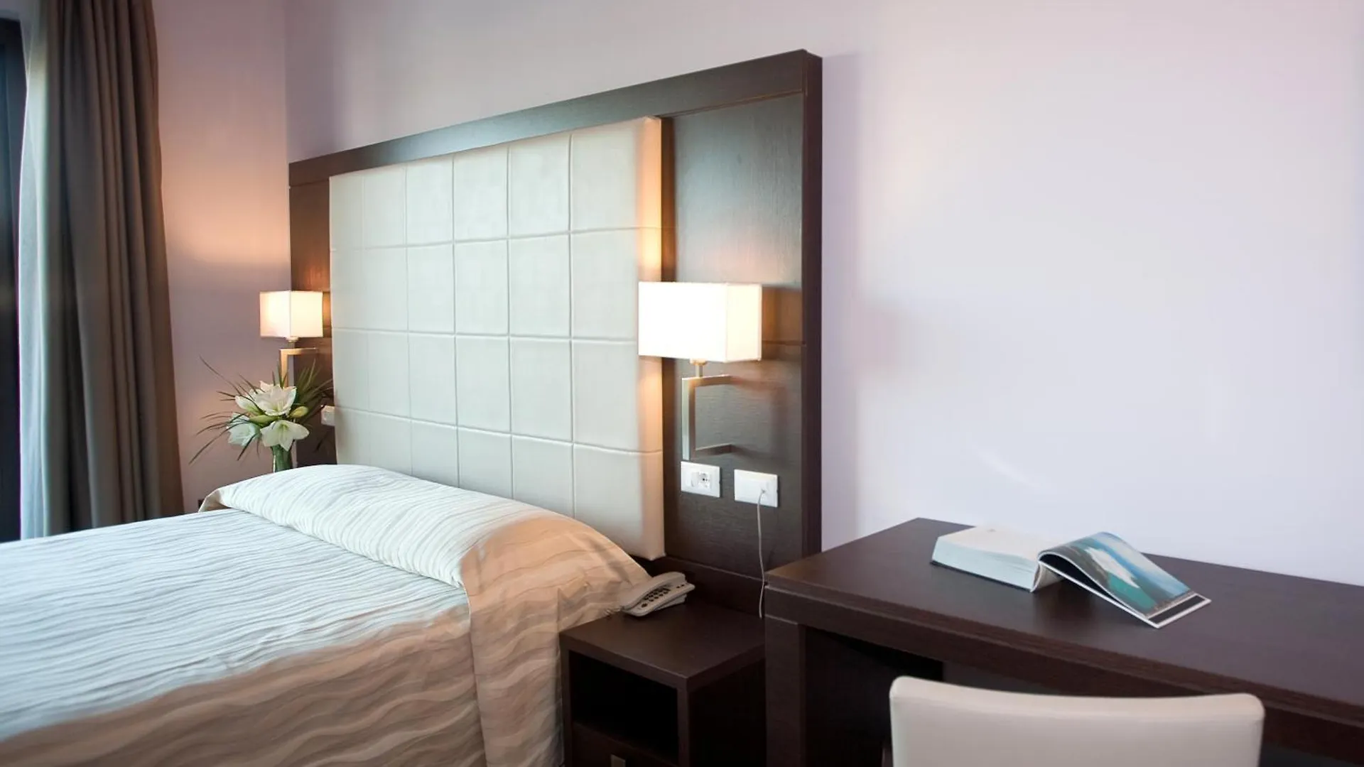 Hotel Porto Azzurro Sirmione Italy
