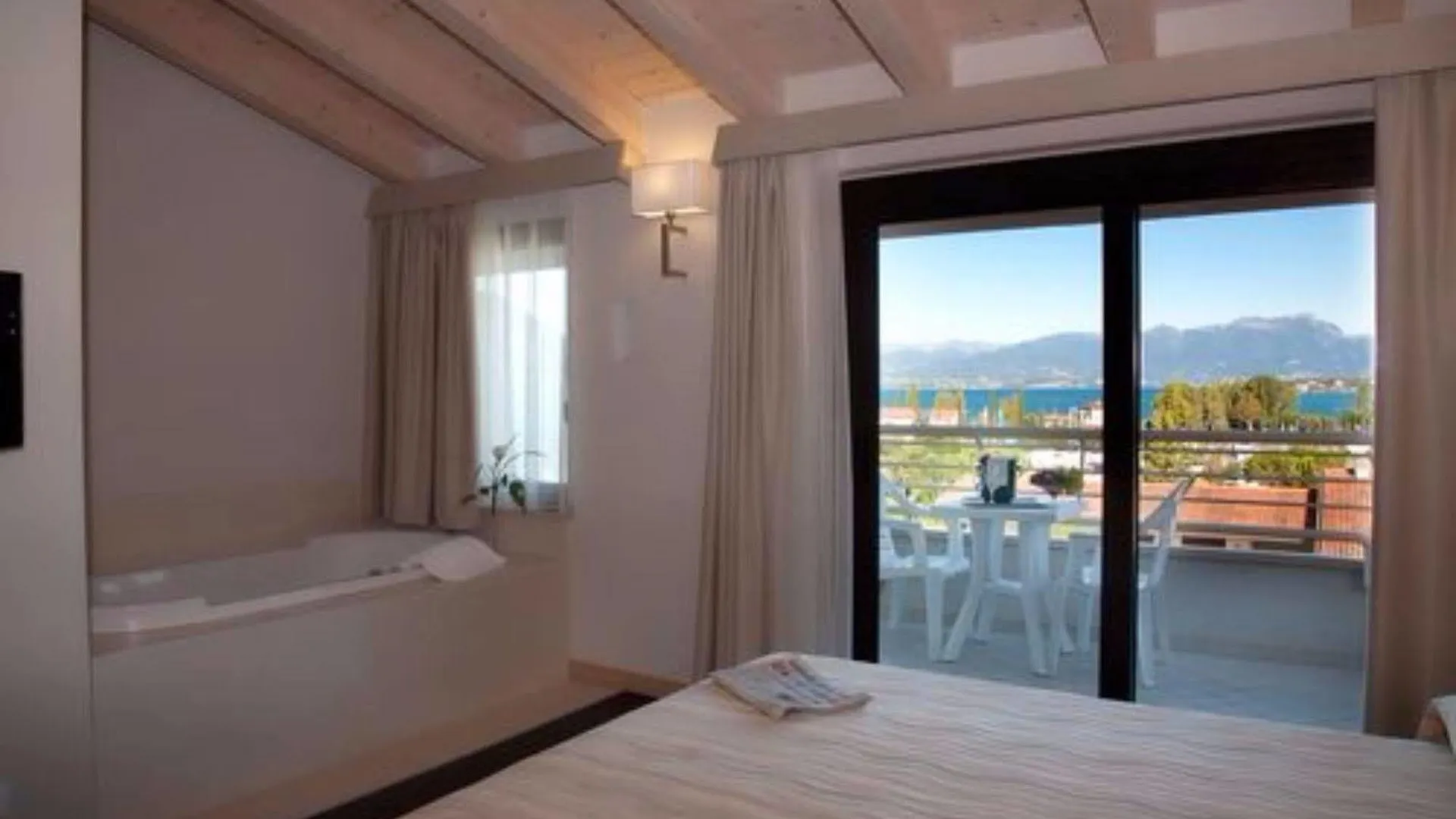 Hotel Porto Azzurro Sirmione