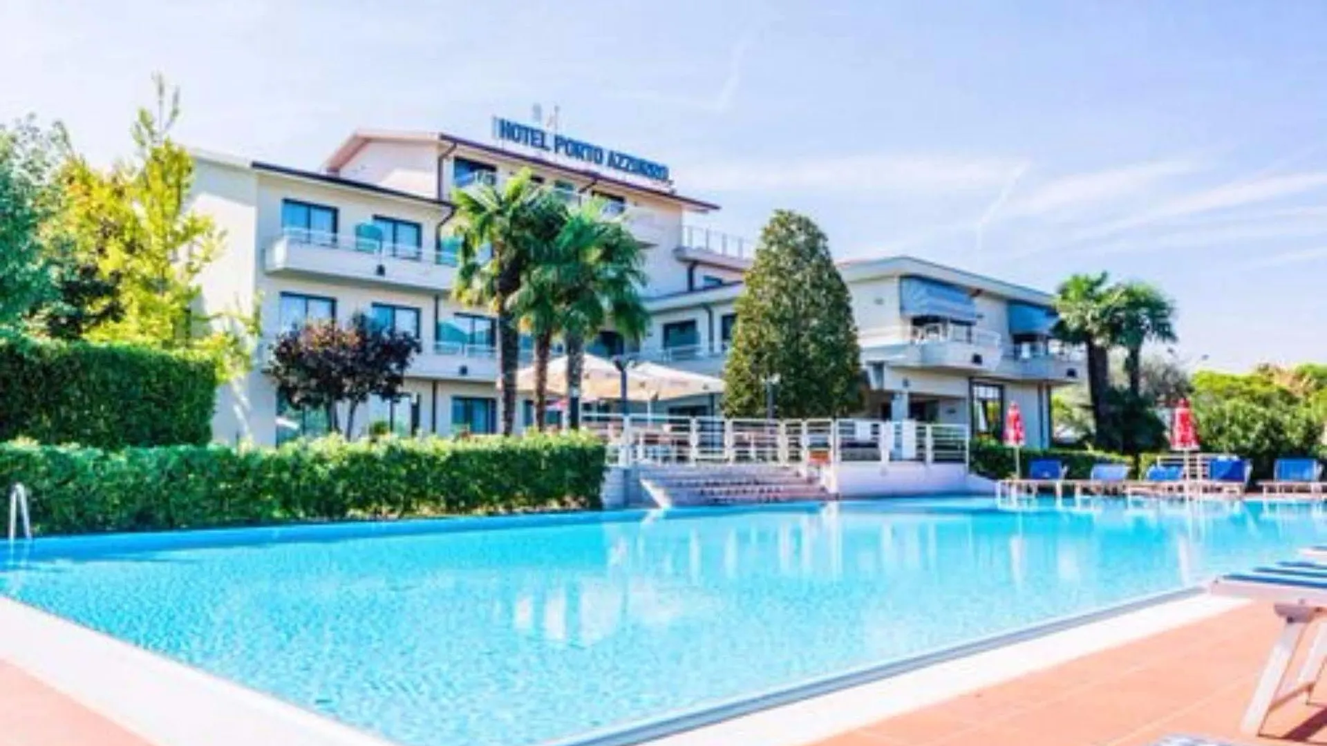 Hotel Porto Azzurro Sirmione 3*,