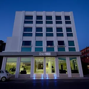 hotellátogatás