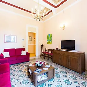 a-casa-di-anna-apartment.sicilyhotelsitaly.net/
