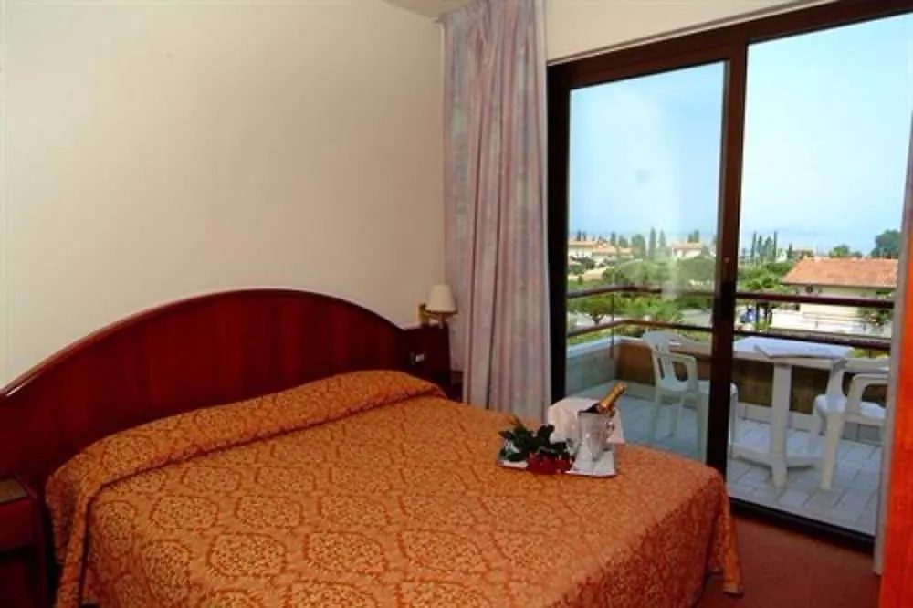 Hotel Porto Azzurro Sirmione 3*,  Italie