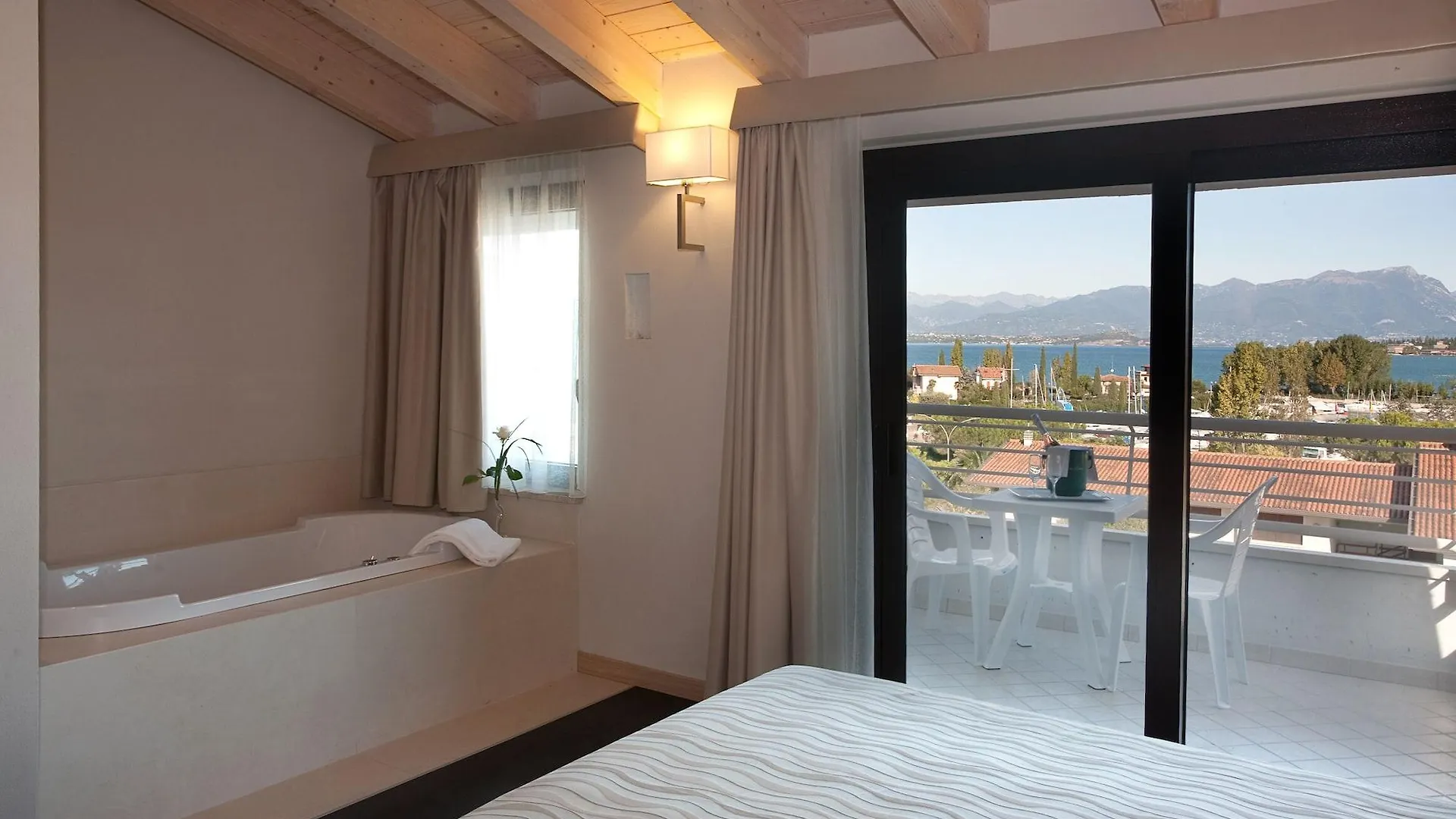 Hotel Porto Azzurro Sirmione Italie