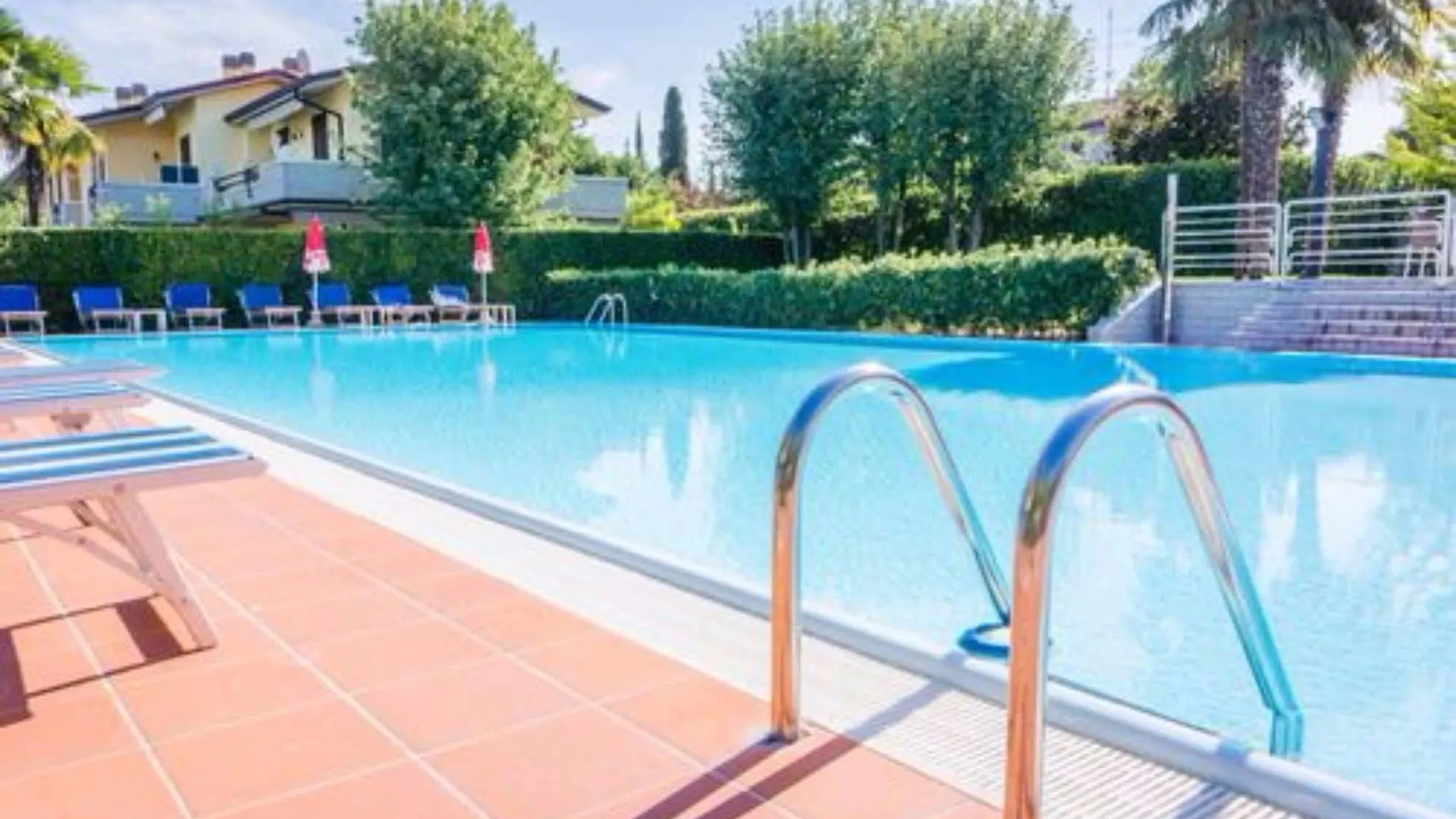 Hotel Porto Azzurro Sirmione 3*,  Itália